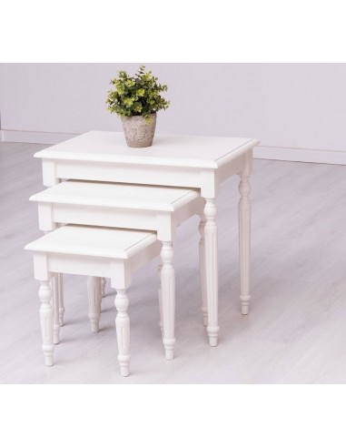 Ensemble de 3 tables basses, bois de sapin, PSY PS80 peint, l64xl40xh60 cm / l49xl40x49,5 cm / l34xl40x39 cm de France